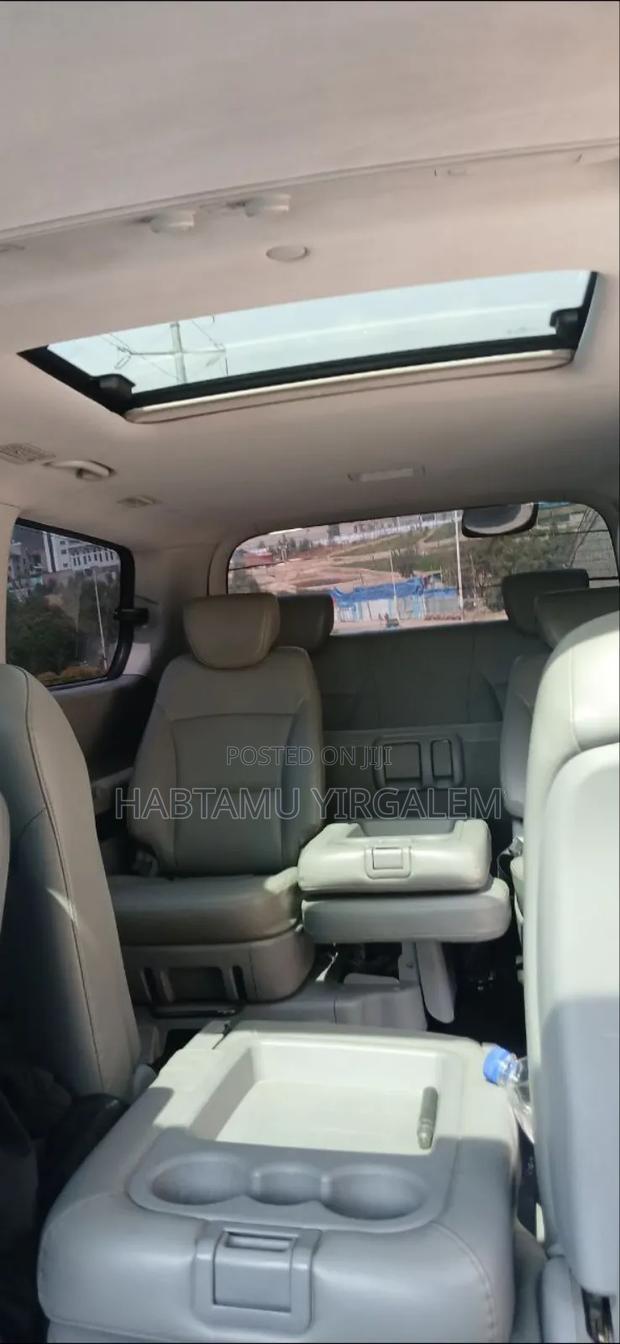 Hyundai Grandeur 2016 Silver