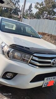 Toyota Hilux 2017 White for sale