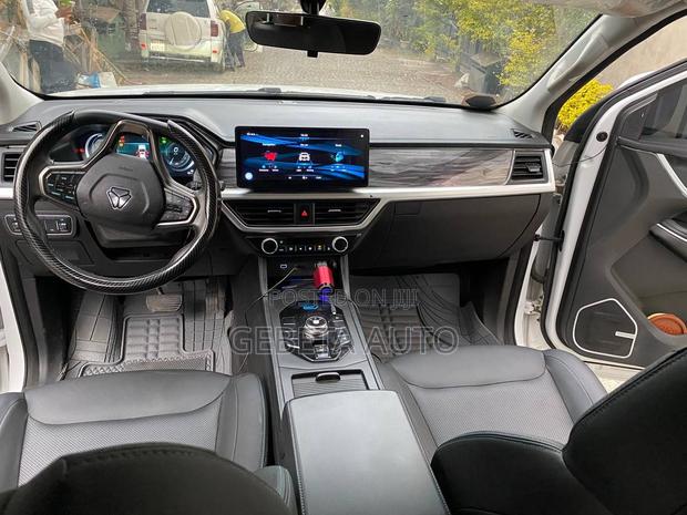 New Sinotruk Howo 2025