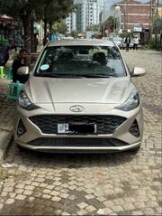 Hyundai I10 2023 Gold for sale
