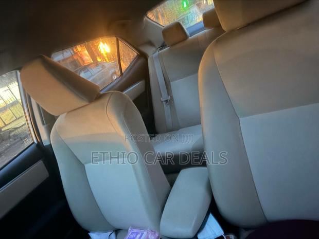 Toyota Corolla 2014 White