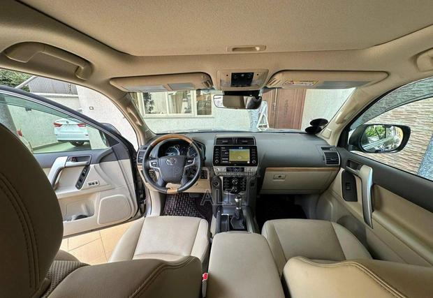 Toyota Land Cruiser Prado 2021 Brown