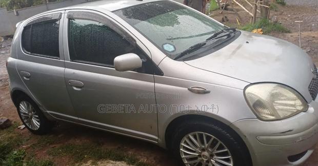 Toyota Vitz 2002
