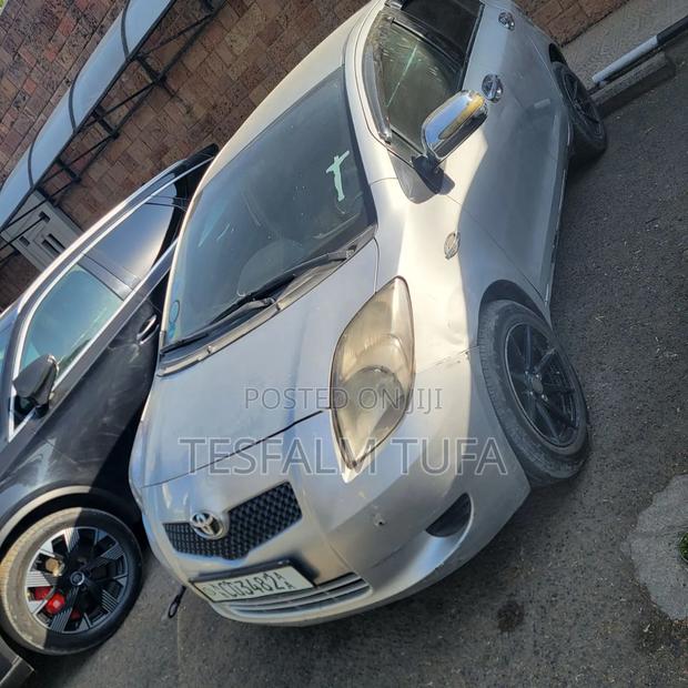 Toyota Yaris 1.0 VVT-i 2007 Silver