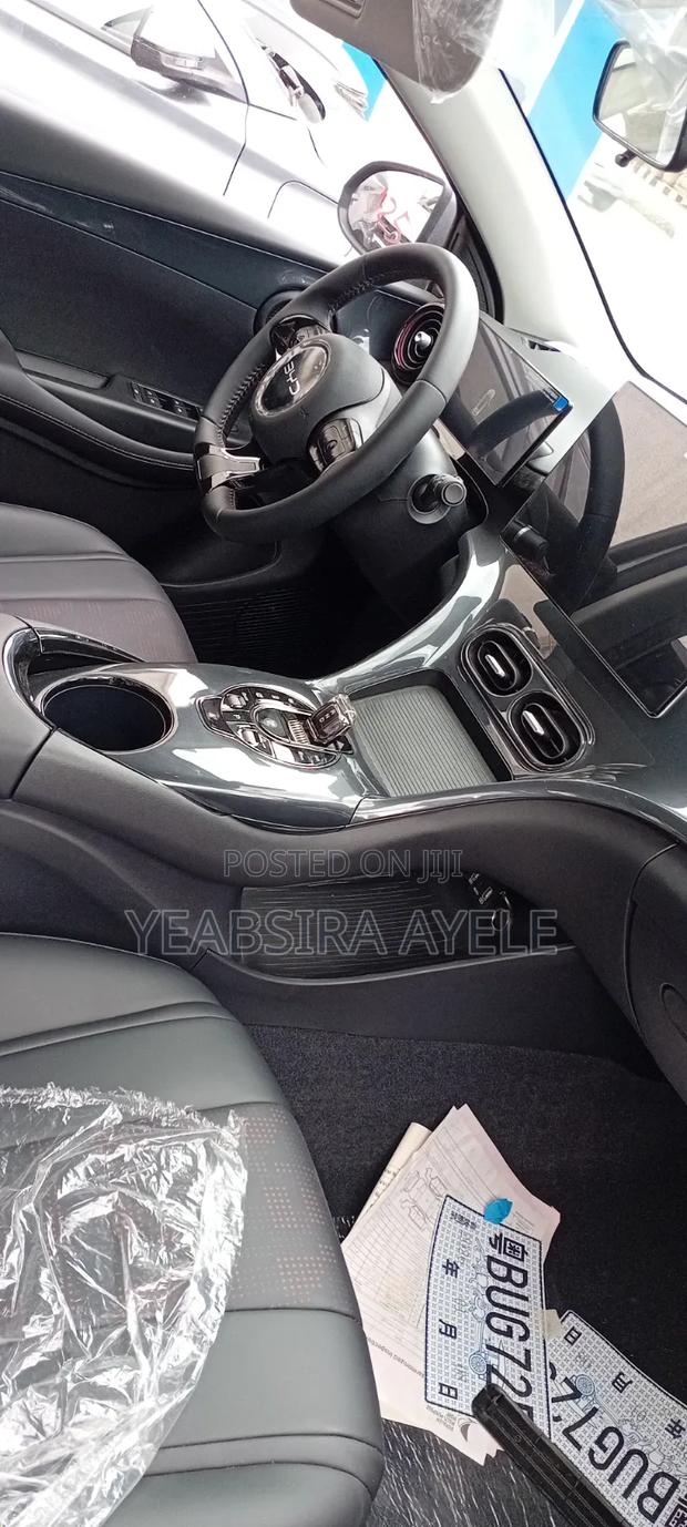 New BYD E2 43 kWh 94 hp FWD 2025 Gray