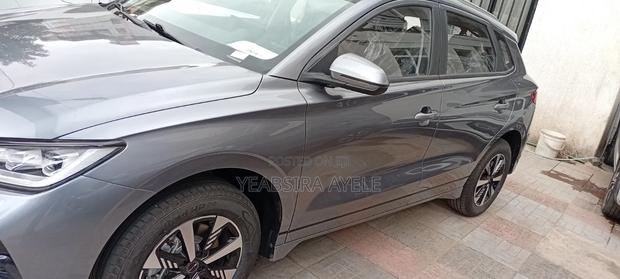 New BYD E2 43 kWh 94 hp FWD 2025 Gray