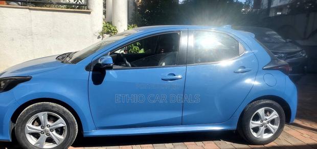 Toyota Yaris 2021 Blue