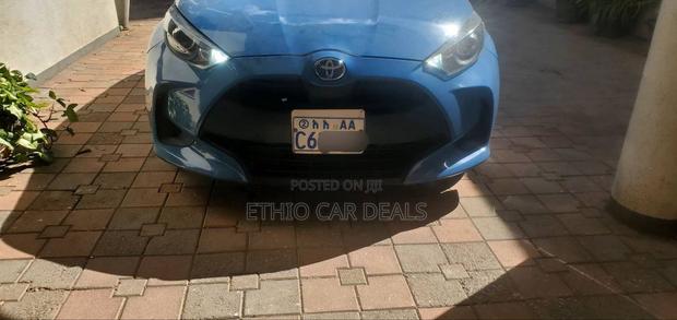 Toyota Yaris 2021 Blue