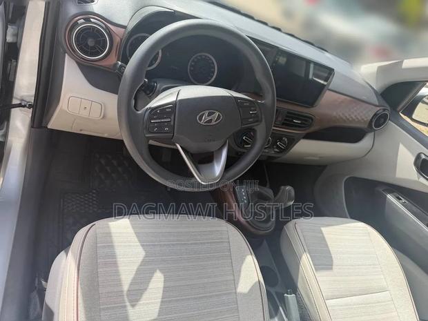 Hyundai I10 2023 Silver