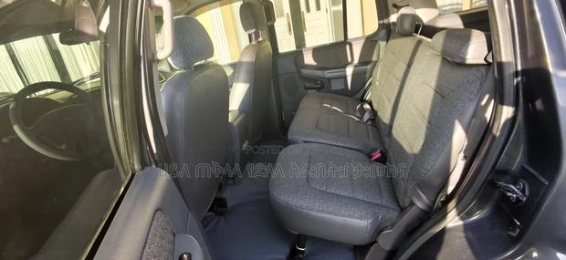 Ford Explorer 2002 Gray