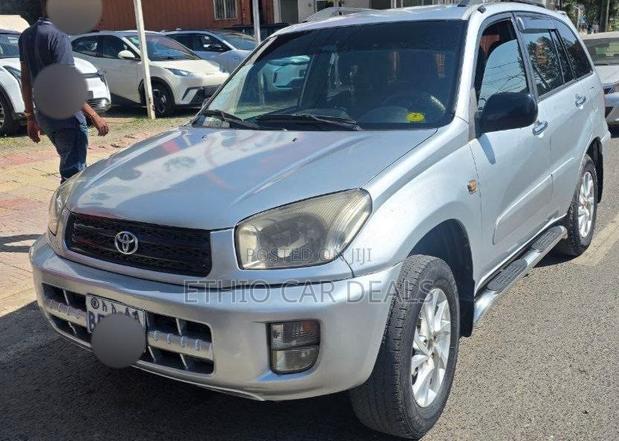 Toyota RAV4 Automatic 2000 Silver