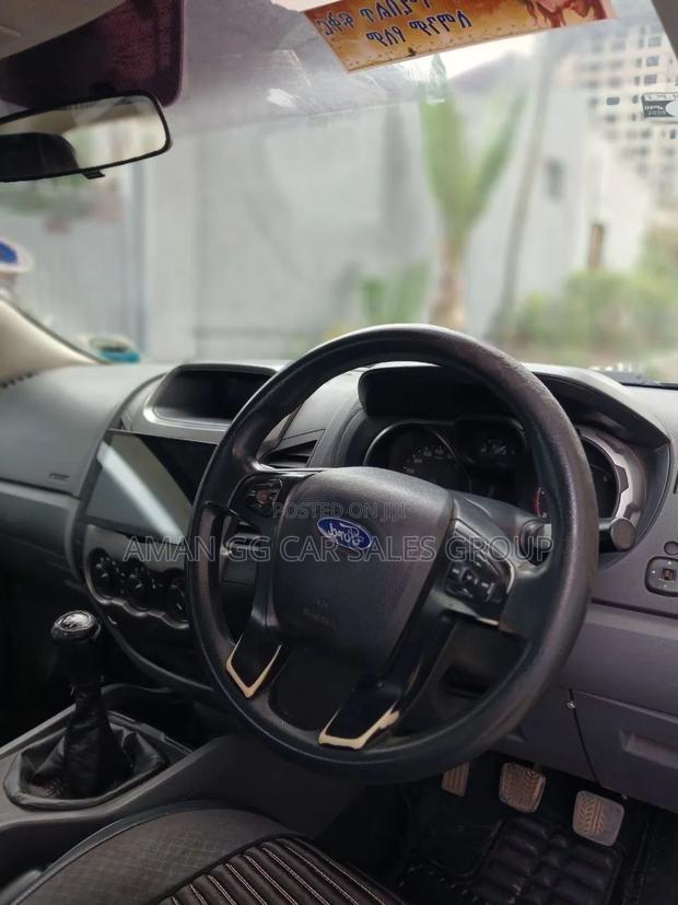 Ford Ranger Wildtrak 2012 Blue