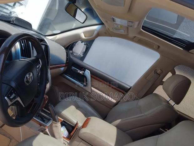 Toyota Land Cruiser 2015 Silver