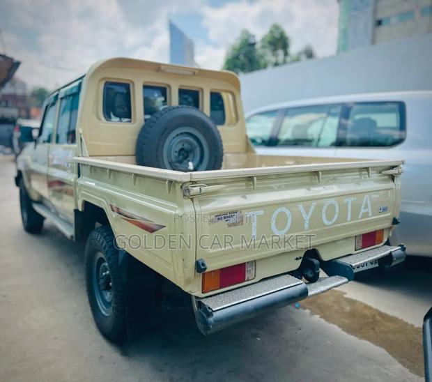 Toyota Land Cruiser 2020 Beige