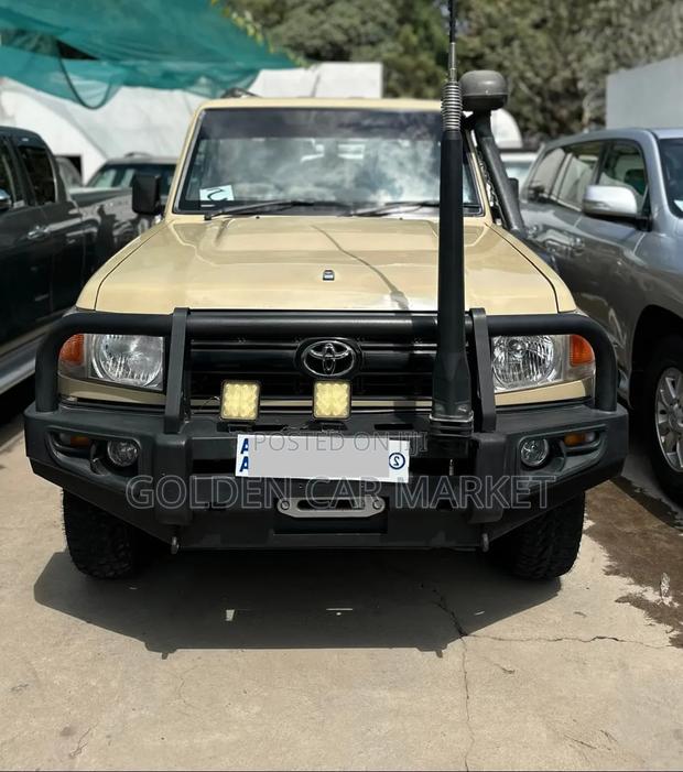 Toyota Land Cruiser 2020 Beige