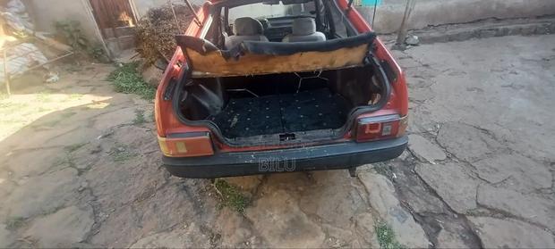 Toyota Corolla 1984 Red