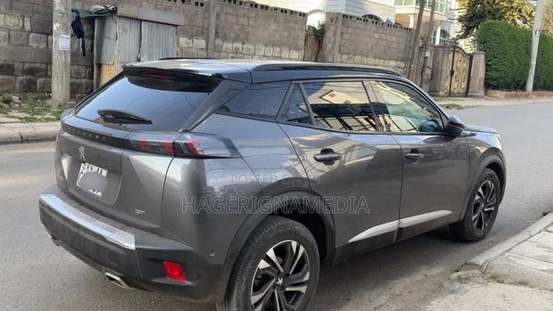 Peugeot 2008 2022 Gray