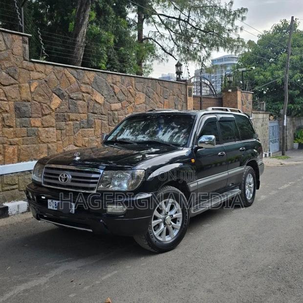 Toyota Land Cruiser 2026 Black