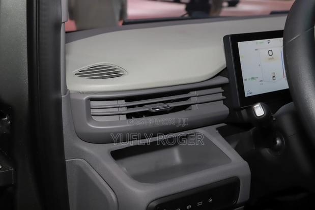 Geely Emgrand EC7 2025 Green