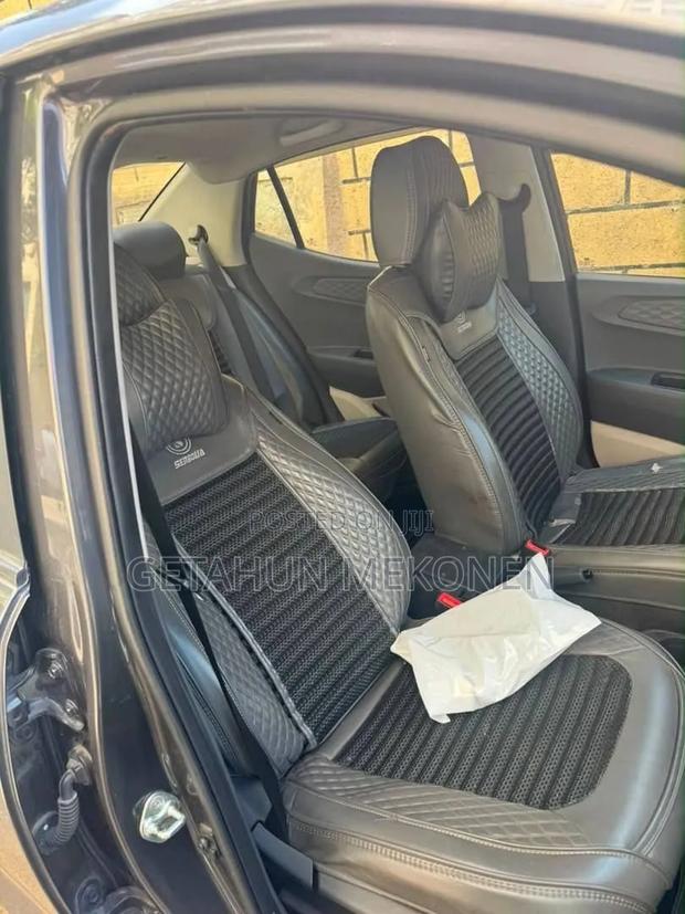 Hyundai I10 2023 Gray