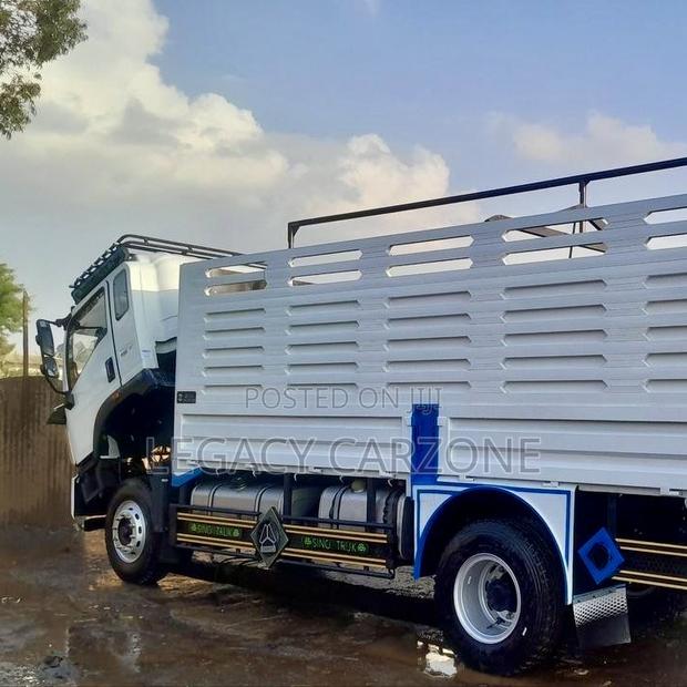 Sinotruk Howo 2025 White