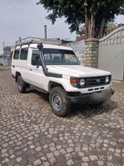 Toyota Land Cruiser 2005 White for sale