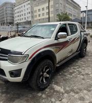 Mitsubishi L200 2012 White for sale