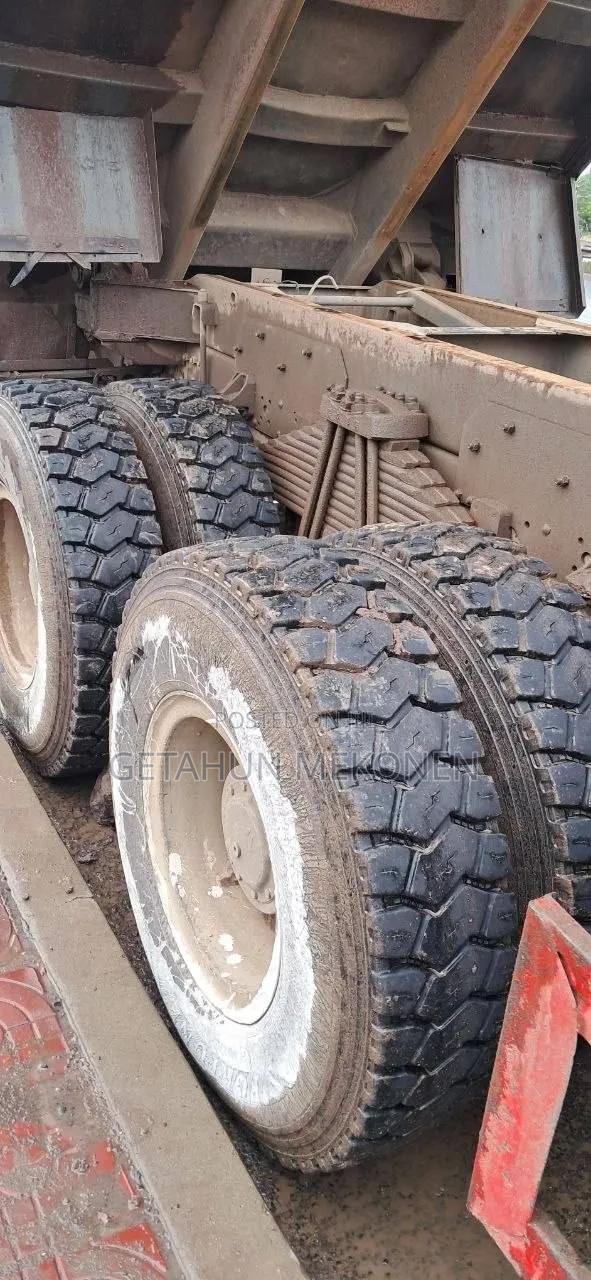 Sinotruk Howo 2017 Red