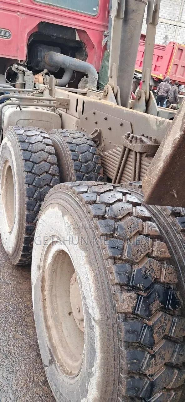 Sinotruk Howo 2017 Red