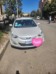 Hyundai Elantra 2015 Off white for sale