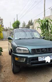 Toyota RAV4 Automatic 2000 Green for sale
