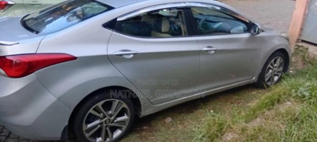 Hyundai Elantra 2013 Silver