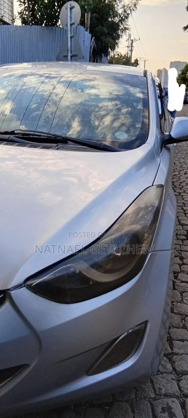 Hyundai Elantra 2013 Silver