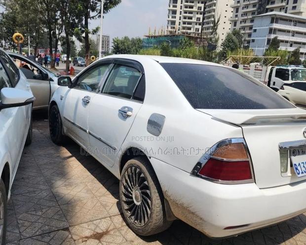 Toyota Corolla 2005 White