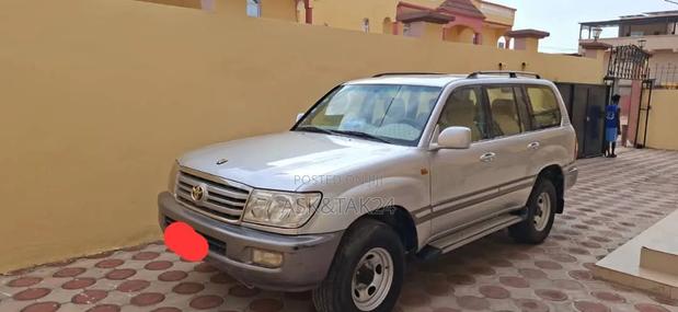 Toyota Land Cruiser 2006 Off white
