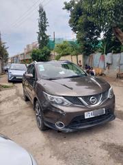 Nissan Qashqai 2017 Brown for sale