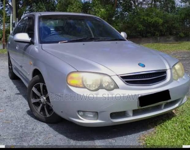 Kia Spectra 2001 Silver