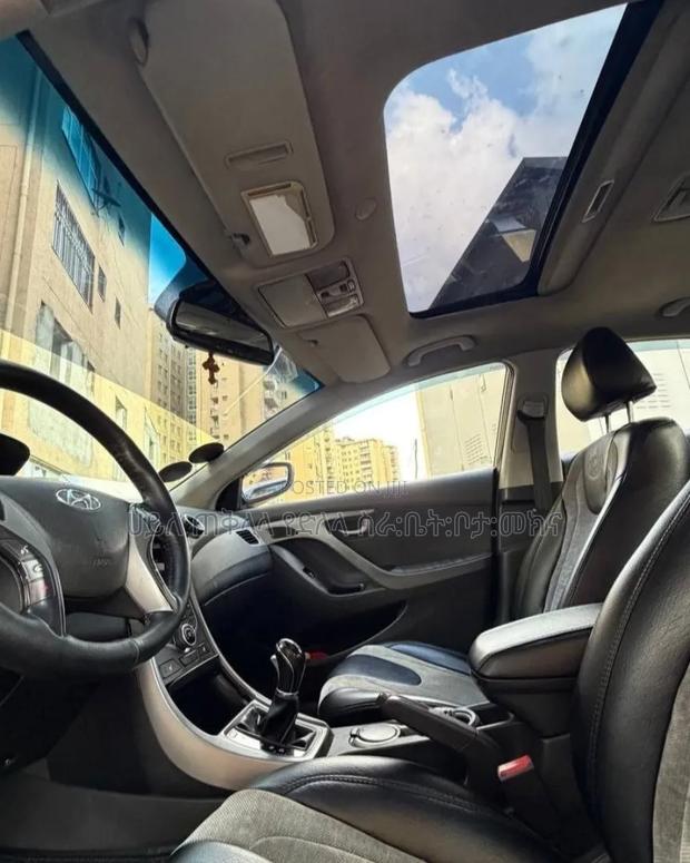Hyundai Avante 2014 Purple