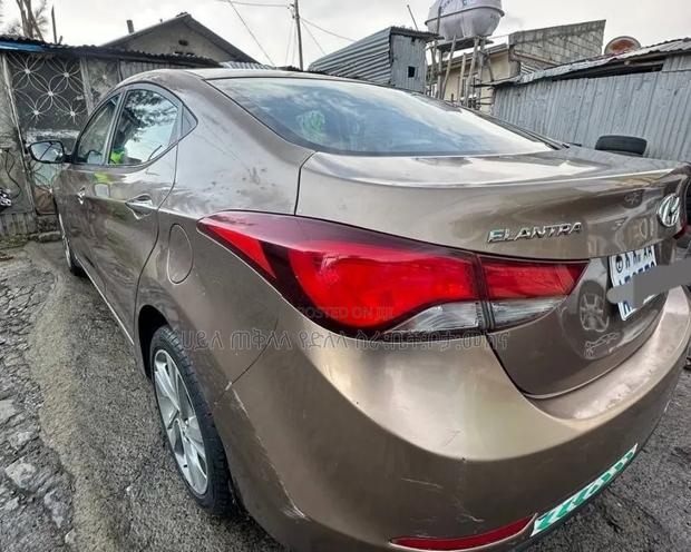 Hyundai Elantra 2015 Teal