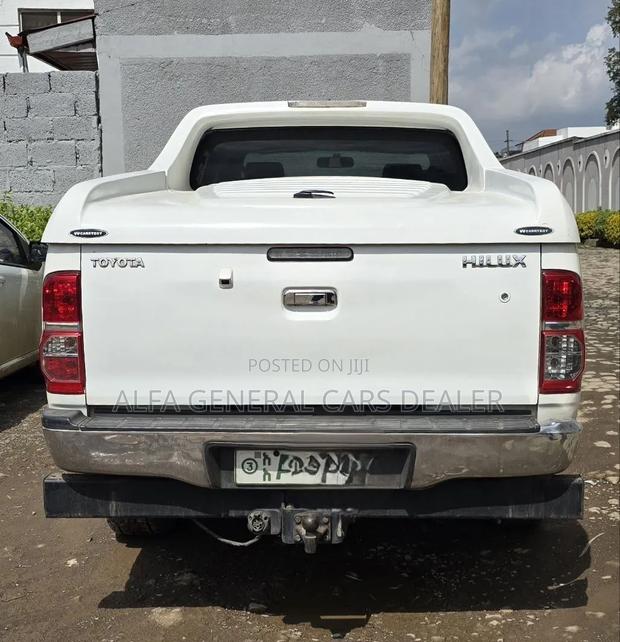 Toyota Hilux 2012