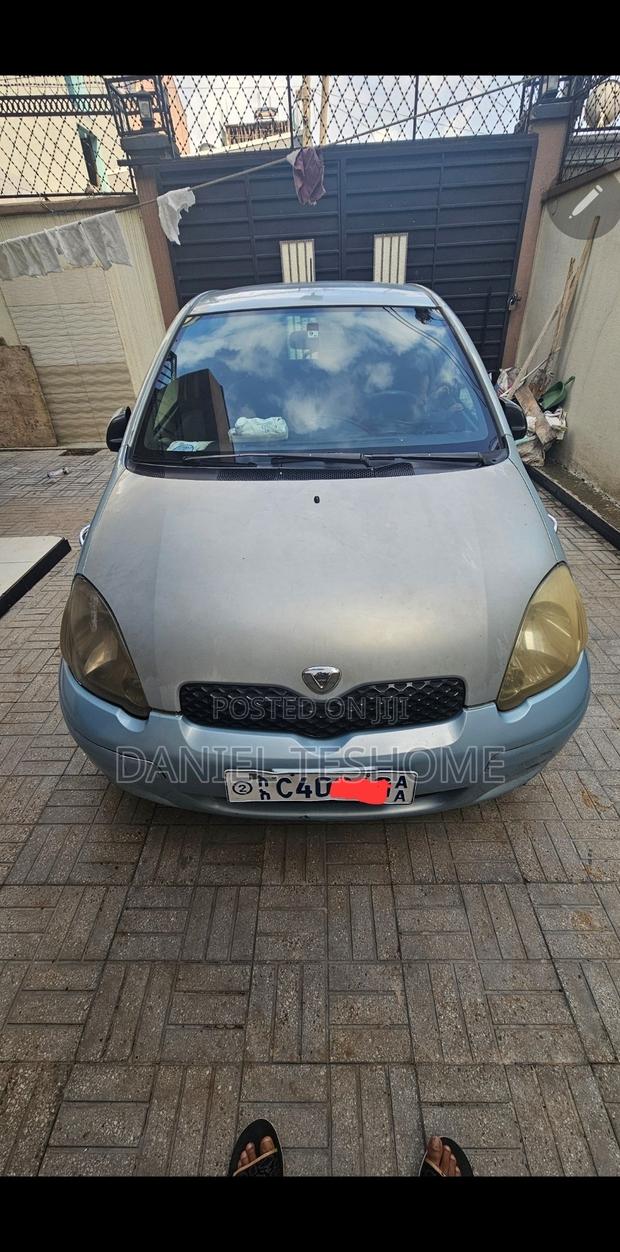 Toyota Vitz 2004