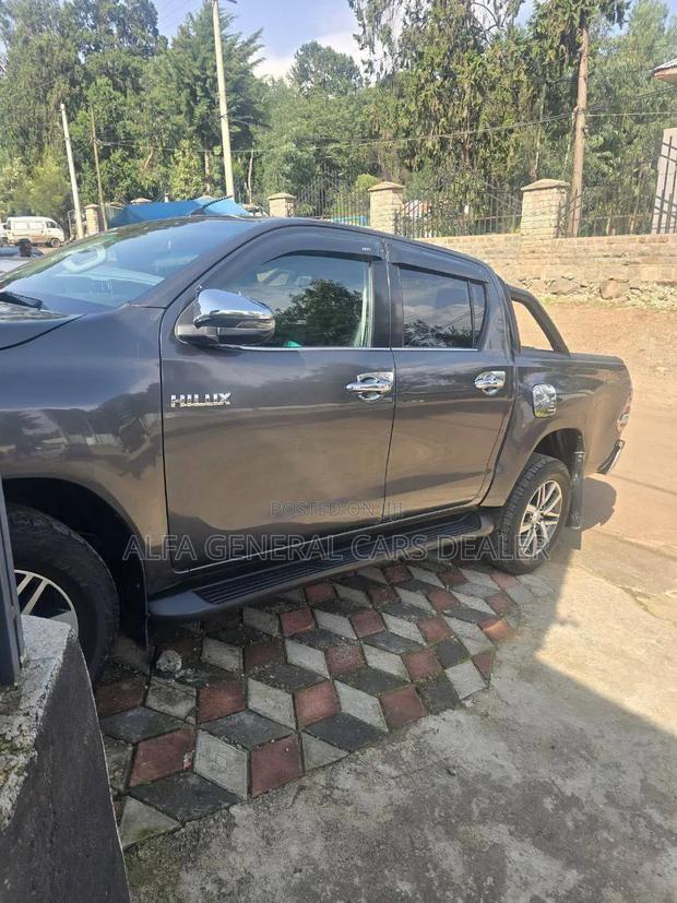 Toyota Hilux 2020