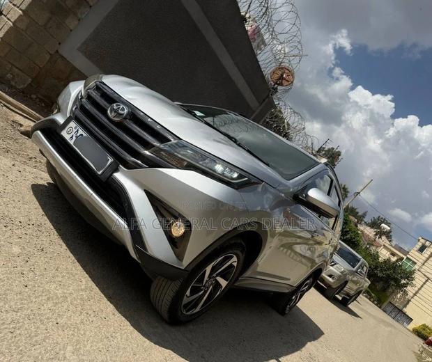 Toyota Rush 2020