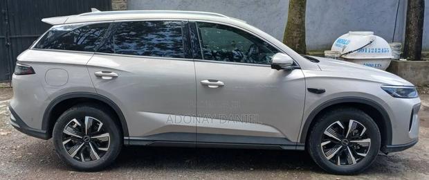 BYD Seal 05 DM-i 2025 Off white