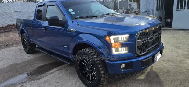Ford F-150 2018 Blue