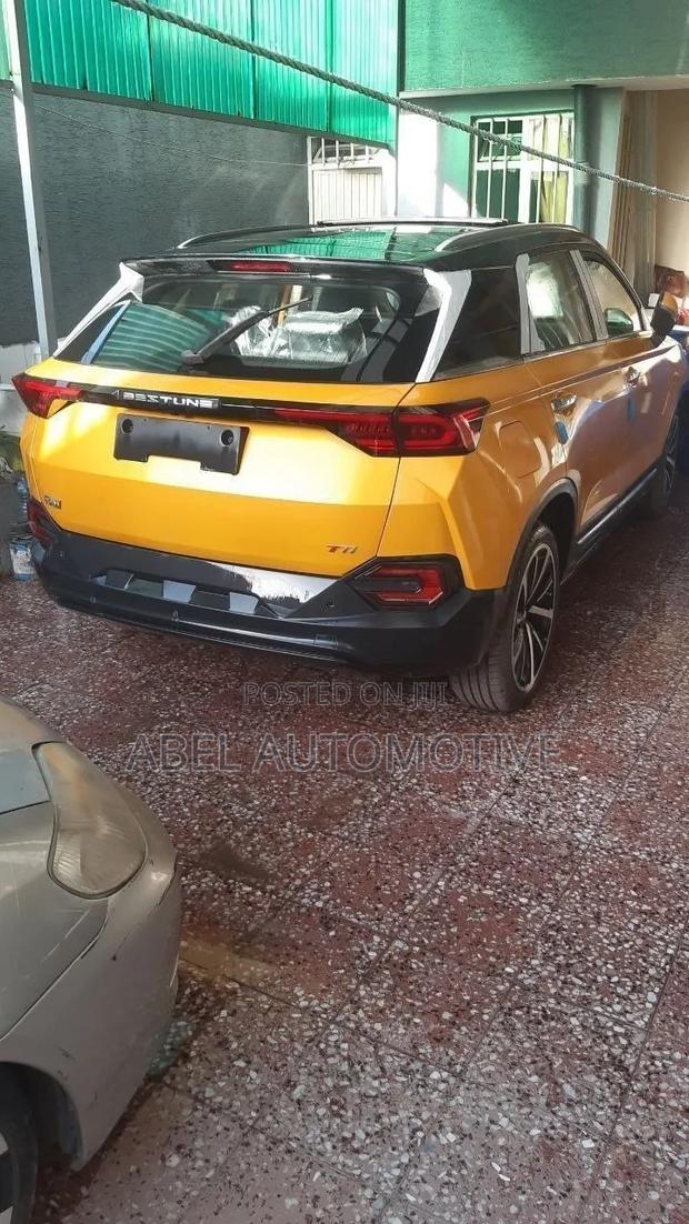 Bestune T77 1.2 FWD 2021 Yellow