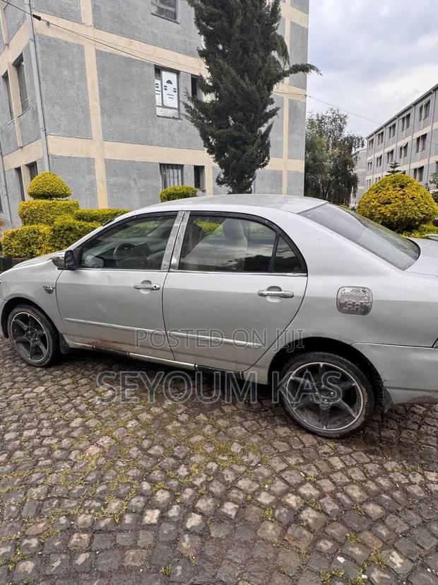 Toyota Corolla 2004 Silver