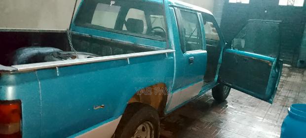 Mitsubishi L200 2000 Blue