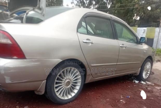 Toyota Corolla 2007 Gold