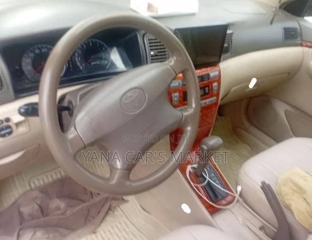Toyota Corolla 2007 Gold
